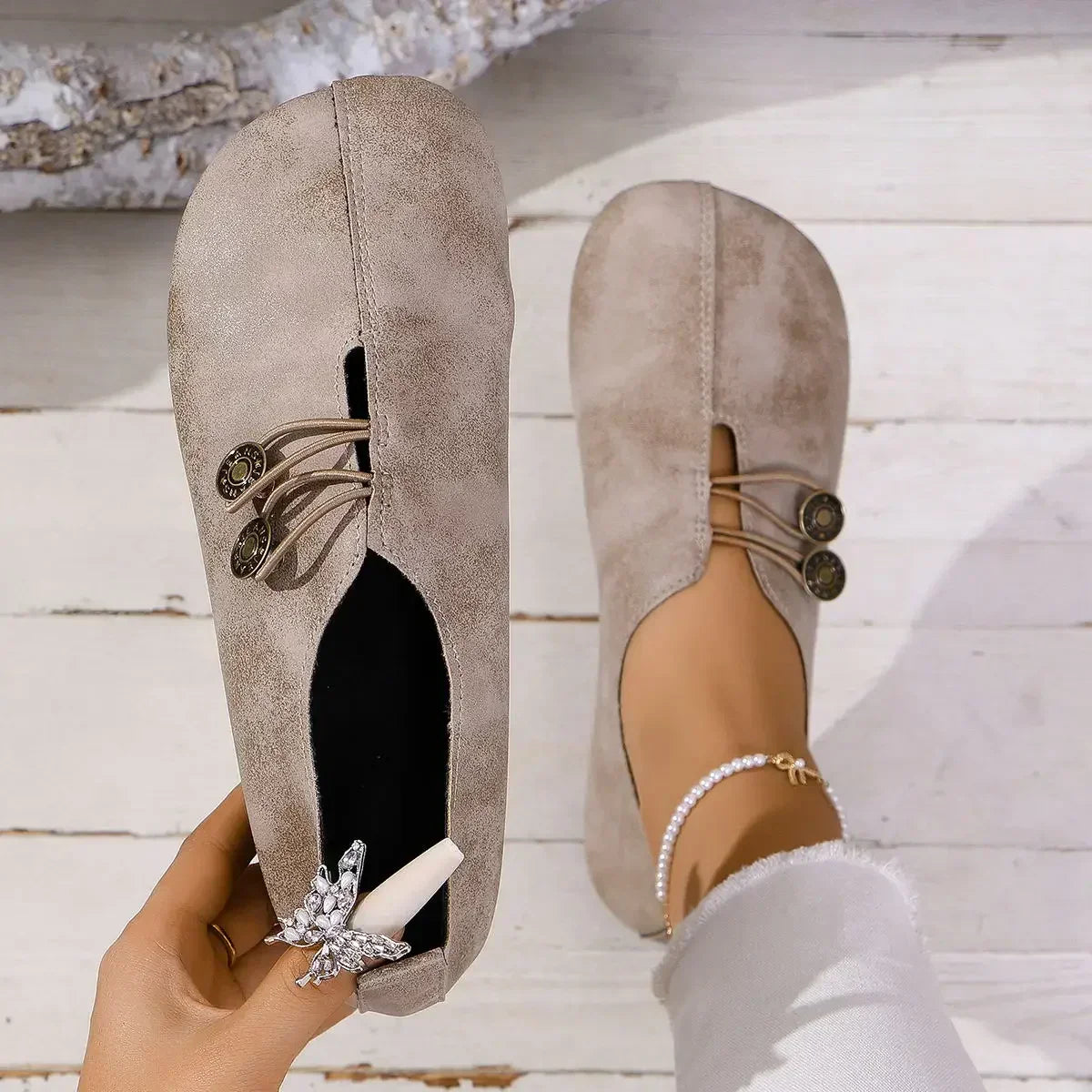 NOIRA SUEDE LOAFERS