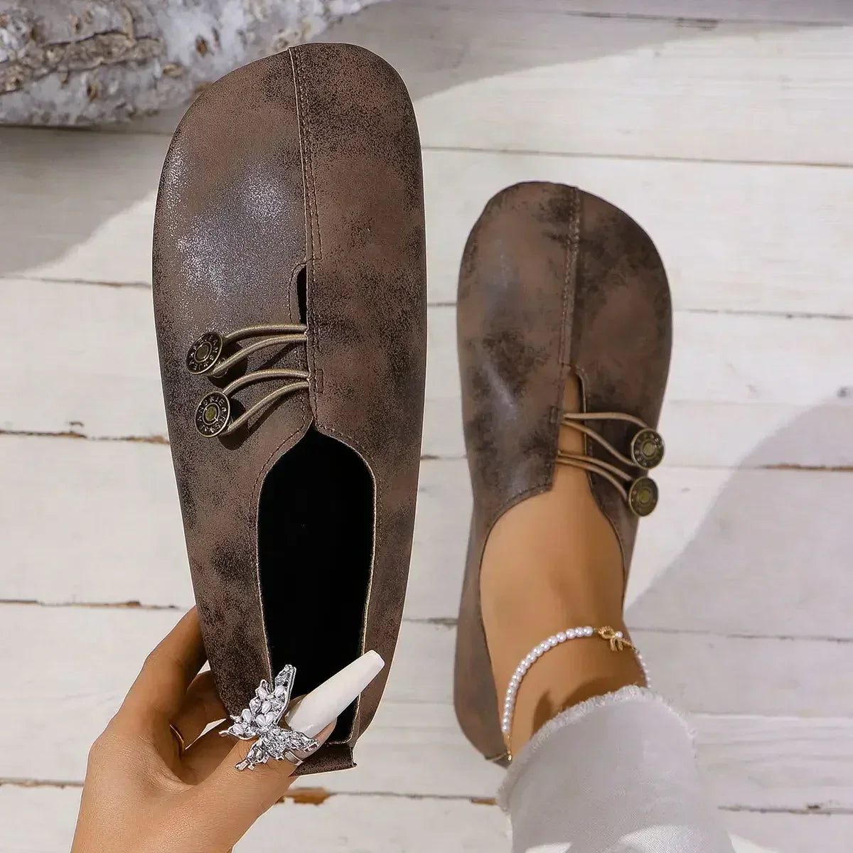 NOIRA SUEDE LOAFERS
